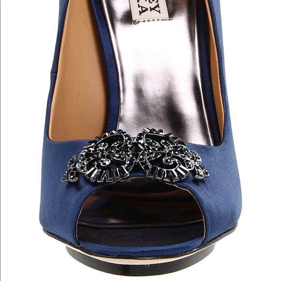 Badgley Mischka Navy satin open-toe heels - Picture 3 of 13